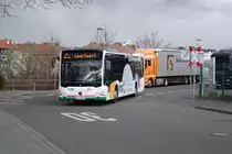 Stadtwerke Aschaffenburg / Wagen 197 (AB-VA 97) / Aschaffenburg, Hefner-Alteneck-Str. (Einfahrt Betriebshof Stadtwerke Aschaffenburg) / Mercedes-Benz O 530 C2 / Aufnahemdatum: 21.03.2021 / Werbung: Volkshochschule Aschaffenburg