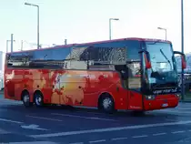 Van Hool TX16 von URB aus Deutschland in Berlin am 31.10.2018