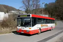 Bus Rheinland-Pfalz: Mercedes-Benz O 407 (BIR-WR 96) vom Omnibusbetrieb Westrich Reisen GmbH, aufgenommen im März 2021 in Herrstein, einer Ortsgemeinde im Landkreis Birkenfeld.