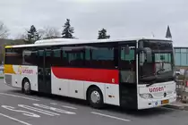 VU 4051, Mercedes Benz Integro von Voyages Unsen, macht eine kurze Pause am Bahnhof in Ettelbrück. 03.04.2021