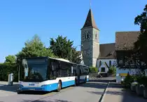 Neoplan 552 in Kilchberg, Kirche am 16.06.2013.