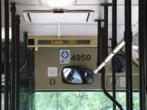 Hier die beiden wechselnden Anzeigen bei den Bussen in Mnchen(Serien 41,49,51,58 sowie bei einigen Subunternehmerwagen):Zuerst die Linie...