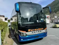 Setra 516 HD Nr. 8 von Zerzuben am 5.4.21 bei der Garage in Eyholz abgestellt.