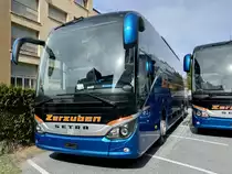 Zerzuben Setra 516 HD 8 die am 5.4.21 bei der Garage in Eyholz abgestellt ist.