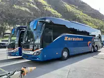 Setra 516 HD 5 und 6 von Zerzuben am 6.4.21 bei der Garage in Eyholz abgestellt.