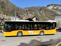 Der MB C2 K hybrid '11213' vom PU Flück Reisen, Brienz am 8.4.21 bei der Ankunft in Meiringen.