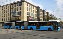 12.05.2013. VOLVO-Doppelgelenkbus in der Innenstadt von Göteborg auf der Linie 16.