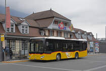 Mercedes Citaro der Post, auf der Linie 101, wartet an der Endstation beim Bahnhof Interlaken Ost. Die Aufnahme stammt vom 03.04.2021.