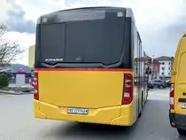 Heckansicht des MB C2 K '10880' vom PU Erne Bus, Full am 13.4.21 bei der Abfahrt beim Bahnhof Döttingen.