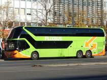 Neoplan Skyliner von FlixBus/Karsten Brust aus Deutschland in Berlin am 31.10.2018