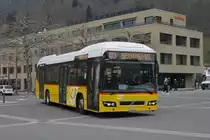Volvo Hybrid Bus der Post, auf der Linie 103, fährt zur Haltestelle beim Bahnhof Interlaken Ost. Die Aufnahme stammt vom 03.04.2021.