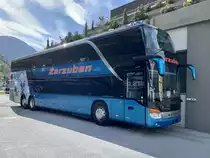 Setra 431 DT 20 von Zerzuben am 14.4.21 vor der Garage in Eyholz.
