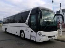 Neoplan Jetliner von Omnibus Pasternak aus Deutschland in Neubrandenburg 28.11.2018