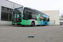 Mdoell trifft Original. Hier zu sehen das 1:87 Modell des Mercedes Benz eCitaro des Stadtverkehr Maintal und das Original am 30.04.21. Ein Mitarbeiter hat es mir erlaubt die Fotos auf den Betriebshof zu machen