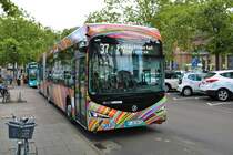 ICB Irizar Elektrogelenkbus Wagen 471 am 02.07.21 in Frankfurt am Main Hbf