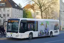 A. Wießmann & Sohn / MIL-AW 340 / Aschaffenburg, Hauptbahnhof/ROB / Mercedes-Benz O 530 LE Ü C2 / Aufnahemdatum: 23.04.2021 / Werbung: Malerforum Elsenfeld