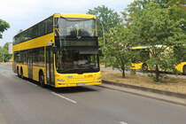 MAN Lion's City DD der BVG in Berlin Rudow an der Wendschleife am 02. Juli 2021.