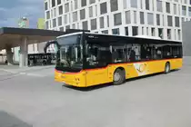 Postauto/PU Vögtlin-Meyer Nr. 145/PAG-ID: 11085 (MAN A21 Lion's City) am 12.6.2021 beim Bhf. Brugg/Campus. Für Extrafahren, die Sicherheitsgurte erfordern, beschaffte PU Vögtlin-Meyer die beiden MAN Nr. 145 und 146 mit Überland- statt den üblichen Stadtsitzen.