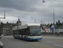vbl Nr. 229 (Hess Swisstrolley 4 BGT-N2C) am 6.6.2021 auf der Seebrücke
