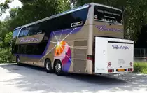 Setra S 431 DT aus Sizilien am Glaspalast in Sindefingen23.08.2021