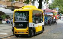 Autonomer E- Minibus von Easy Mile, Typ EZ10 Gen2,  im Testprojekt   See-Meile'' u.a. durch Shuttles & Co. und der BVG. Berlin Alt-Tegel im Juli 2021.