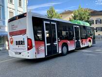 Heckansicht des MB C2 NGT Nr. 22 der BGU am 10.8.21 nach der Abfahrt beim Postplatz in Grenchen.