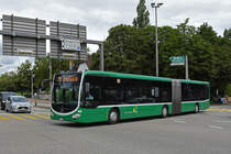 Mercedes Citaro 7015, auf der Linie 36, fährt bei der Haltestelle St. Jakob ein. Die Aufnahme stammt vom 30.06.2021.