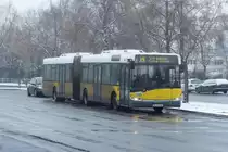 BVG Berlin, zum Betriebsende des Urbino 18 [ GN05, GN07, GN08 und GN 09, hier Wagen 4256 [ GN07 ] auf dem X9 unterwegs, Berlin im Januar 2017. [Solaris]