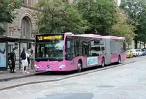 Metz - 10. September 2021 : Citaro C2 Gelenkbus, Wagen 2149, auf der Linie L3 nach Montigny St-Privat, am Hauptbahnhof aufgenommen. 