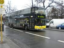 MAN Lion's City DD (Doppelstock) auf der Linie 100 nach S+U Bahnhof Alexanderplatz am S+U Bahnhof Zoologischer Garten.