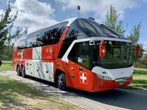 Neoplan Starliner Fussball Nati Car von Heggli am 18.9.21 im Brünnenpark in Bern.