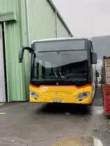 Frontansicht des MB C2 G '11585' vom PU Buchard Voyages, Leytron am 20.9.21 bei der Garage in Leytron.