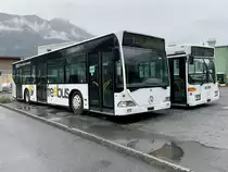 MB Citaro und MB O 405 N am 20.9.21 bei der Garage in Leytron.