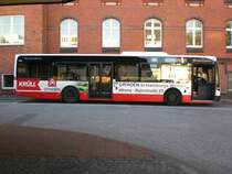 Van Hool A 300 auf der Linie 183 am Bahnhof Altona.