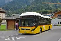 Volvo hybrid Bus der Post, auf der Linie 103 wartet an der Haltestelle bei Schifflände bei Bönigen. Die Aufnahme stammt vom 28.09.2021.