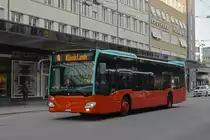 Mercedes Citaro 198, auf der Linie 8, fährt durch die Bahnhofstrasse. Die Aufnahme stammt vom 25.09.2021.
