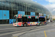 Strassburg - 26. Oktober 2021 : Irizar I2e, Wagen 441, auf der Linie H unterwegs. Die Lackierung kommt vom Künstler Celia Housset.