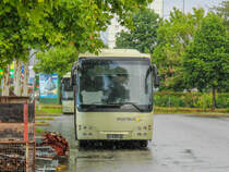 Graz. Nach der Ausmusterung verweilen hier zwei Temsa Safari in der Verkehrsstelle Postbus Graz.