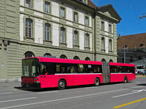 Volvo/Hess Bus 267, auf der Linie 12, überquert den Bubenbergplatz. Die Aufnahme stammt vom 26.08.2010.