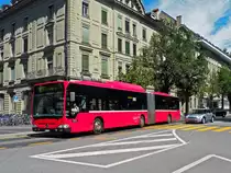 Mercedes Citaro 860, auf der Linie 19, fährt durch die Bundesgasse. Die Aufnahme stammt vom 26.08.2010.