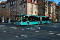 ICB Mercedes Benz Citaro 2 G Wagen 413 am 10.12.21 in Frankfurt am Main auf der Linie M34