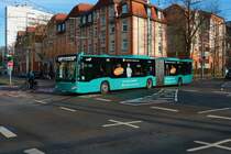 ICB Mercedes Benz Citaro 2 G Wagen 433 am 10.12.21 in Frankfurt am Main auf der Linie M34
