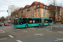 ICB Mercedes Benz Citaro 2 G Wagen 432 am 10.12.21 in Frankfurt am Main auf der Linie M34