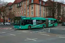 ICB Mercedes Benz Citaro 2 G Wagen 418 am 10.12.21 in Frankfurt am Main auf der Linie M34