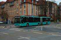 ICB Mercedes Benz Citaro 2 G Wagen 450 am 10.12.21 in Frankfurt am Main auf der Linie M34