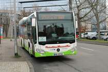 Reisebüro Wissmüller Mercedes Benz Citaro 2 Ü am 11.12.21 in Wiesbaden Hbf 