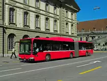 Mercedes Citaro 847, auf der Linie 12, fährt über den Bubenbergplatz. Die Aufnahme stammt vom 26.08.2010.