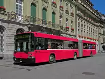 Volvo Hess Bus 264, auf der Linie 10, bedient die Haltestelle auf dem Bundesplatz. Die Aufnahme stammt vom 26.08.2010.