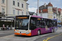 Mercedes Citaro 66 Moonliner der BSU, auf der Linie 2, wartet an der Haltestelle beim Bahnhof Solothurn. Die Aufnahme stammt vom 06.12.2021.