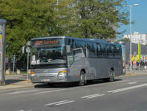 Graz. Am 26.09.2021 war es endlich soweit: Das lang angekündigte EUROSKILLS 2021 konnte stattfinden, nachdem es zweimal aufgrund der Covid-Pandemie verschoben wurde. Neben internationalen Gästen aus ganz Europa, gab es auch eine kleine Busparade, an der Sonderbusse aus ganz Österreich zu sehen waren. In der bunten Parade war unter anderem ein Wieselbus aus Niederösterreich.